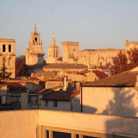 A La Terrasse D'Avignon Daire Oda fotoğraf
