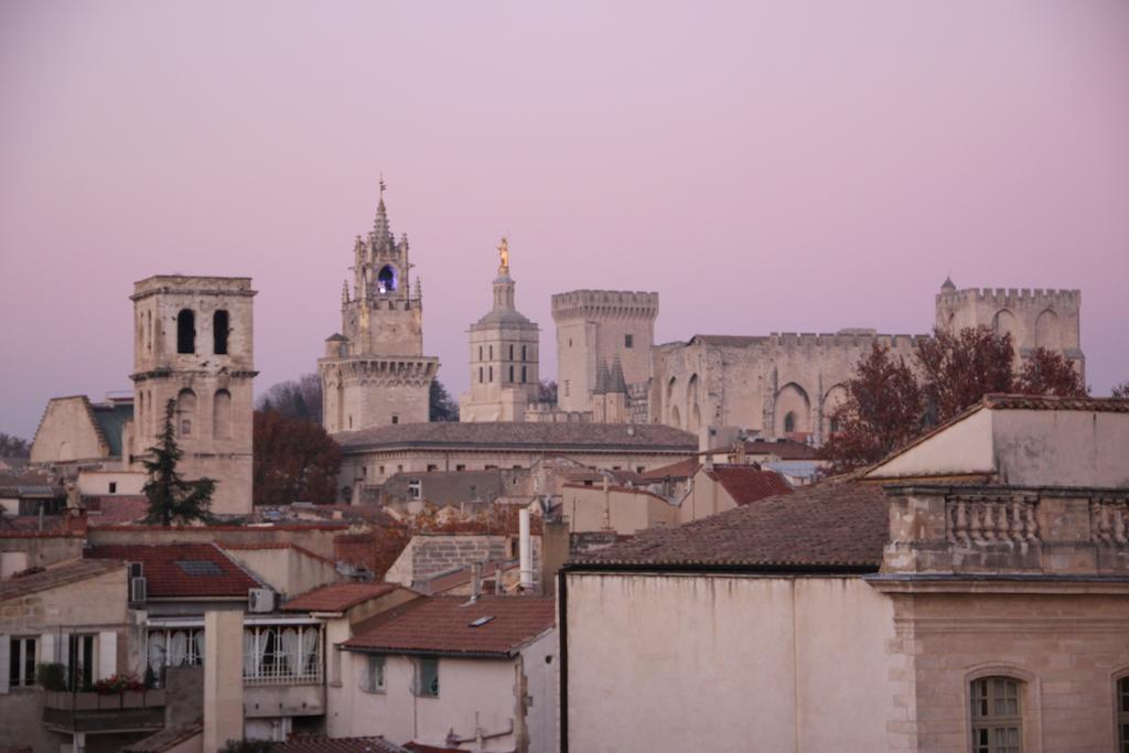 A La Terrasse D'Avignon Daire Oda fotoğraf
